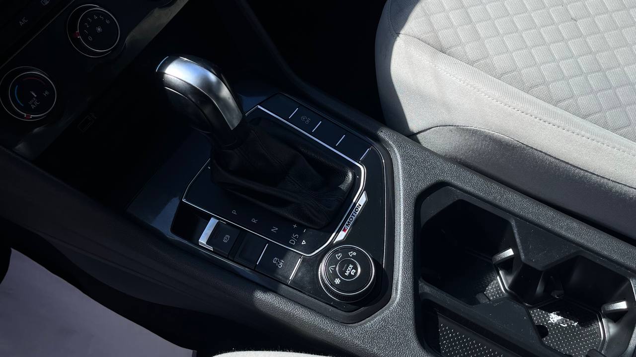 VOLKSWAGEN TIGUAN S 2017