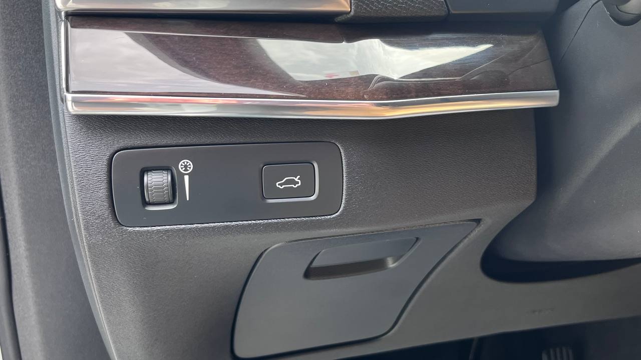 VOLVO XC90 T6 MOMENTUM 2015