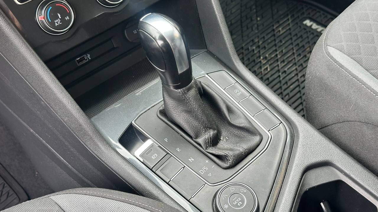 VOLKSWAGEN TIGUAN S 2018