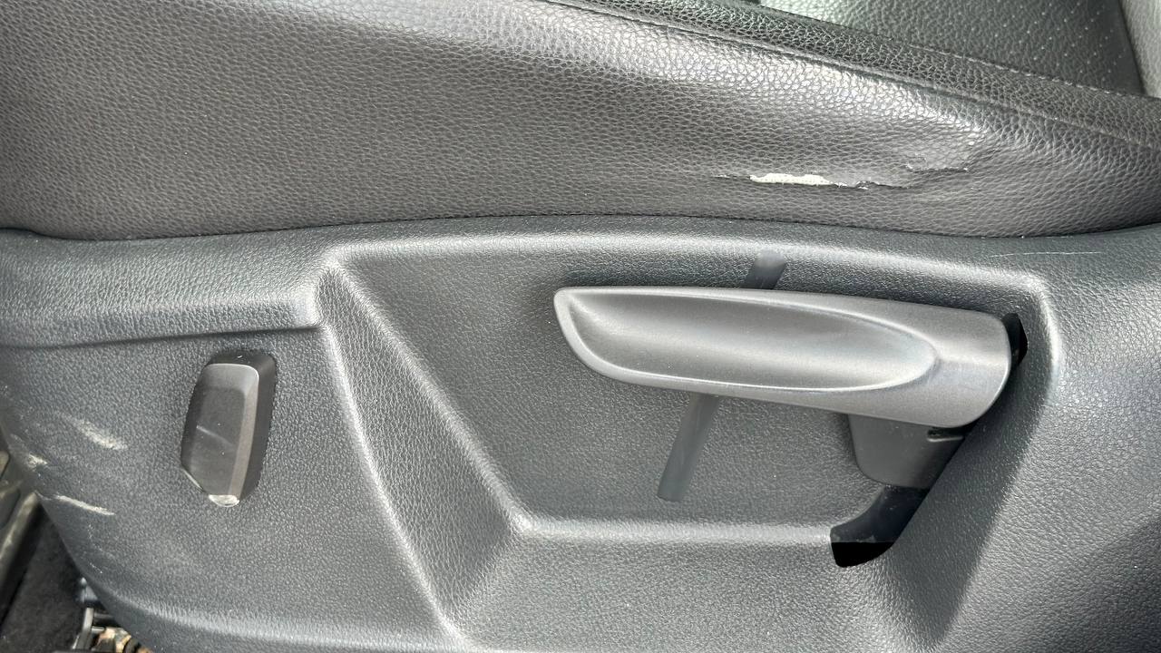 VOLKSWAGEN TIGUAN S 2013