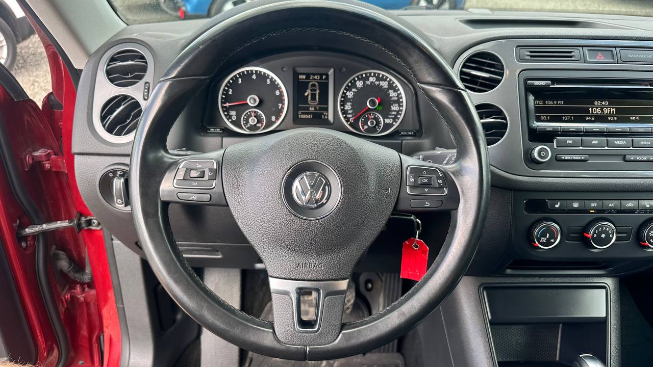 VOLKSWAGEN TIGUAN S 2013