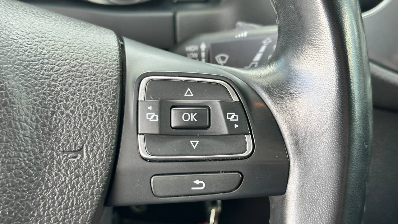 VOLKSWAGEN TIGUAN S 2013
