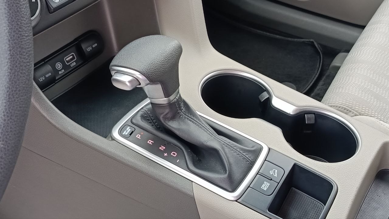 KIA SPORTAGE LX 2016
