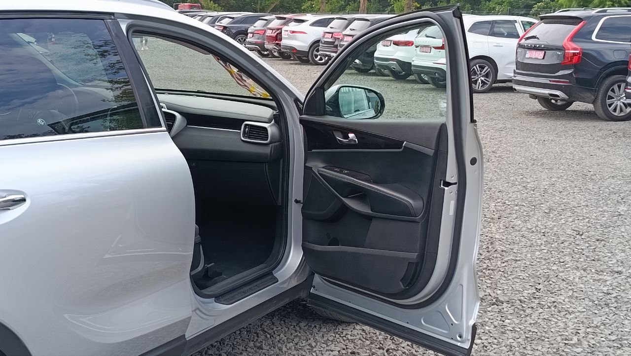 KIA SORENTO LX 2016