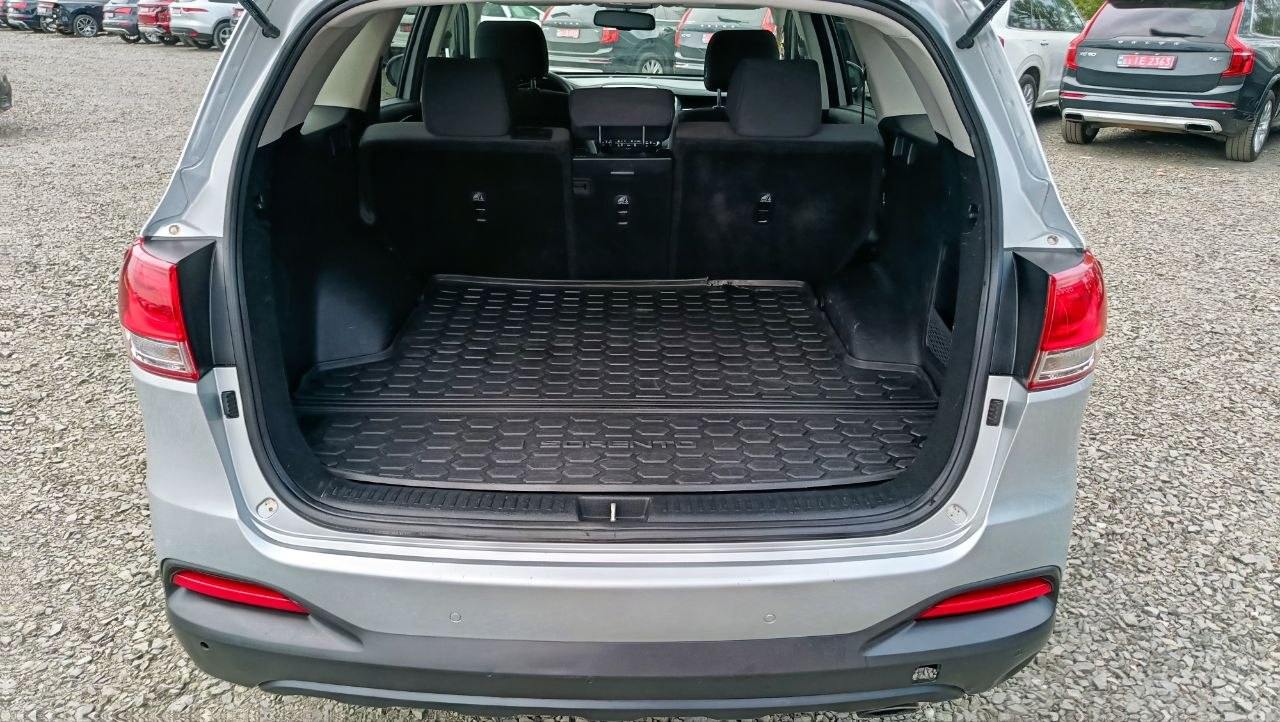 KIA SORENTO LX 2016
