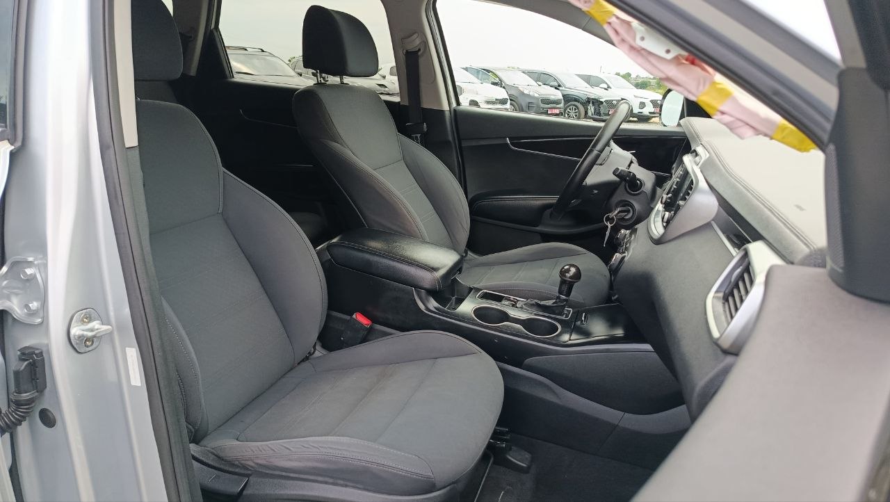 KIA SORENTO LX 2016