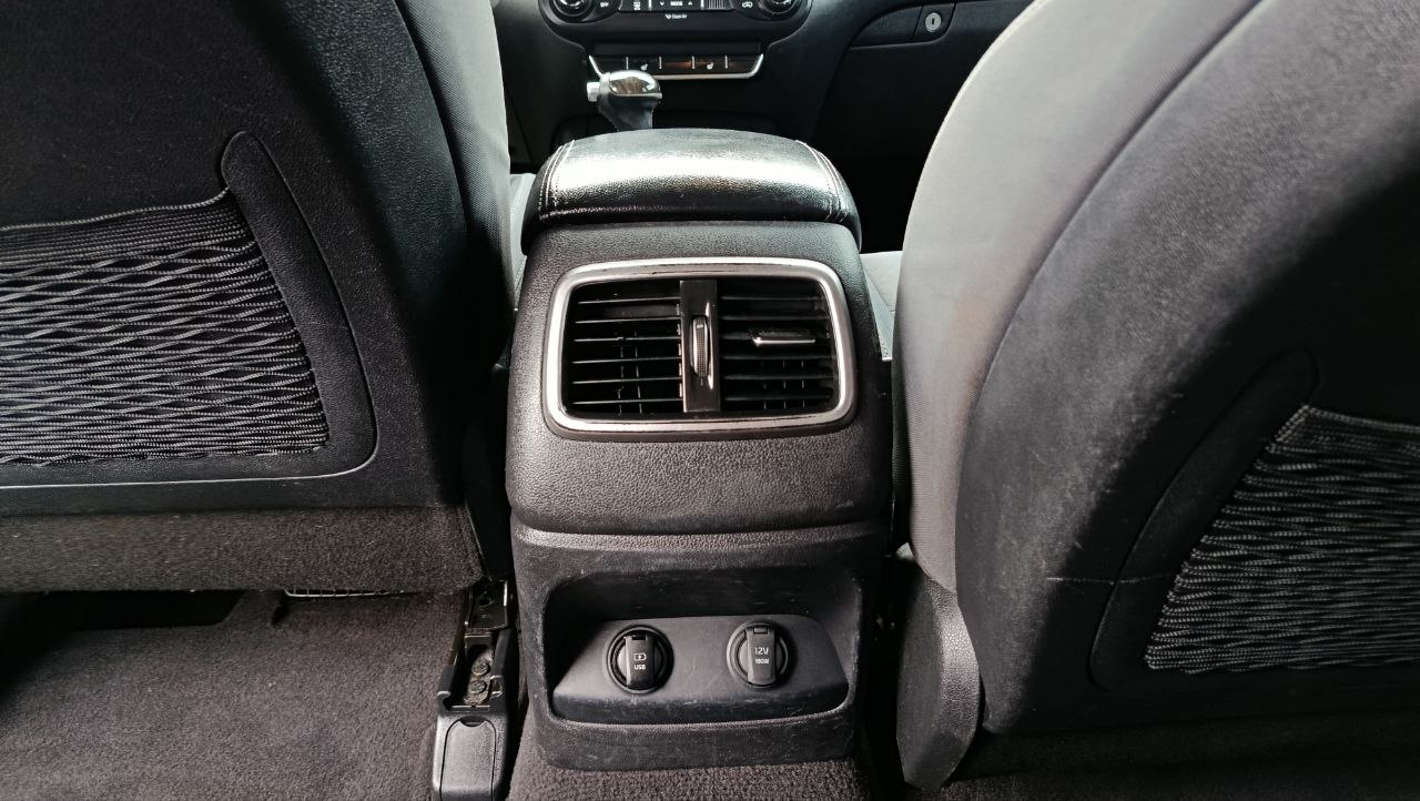 KIA SORENTO LX 2016