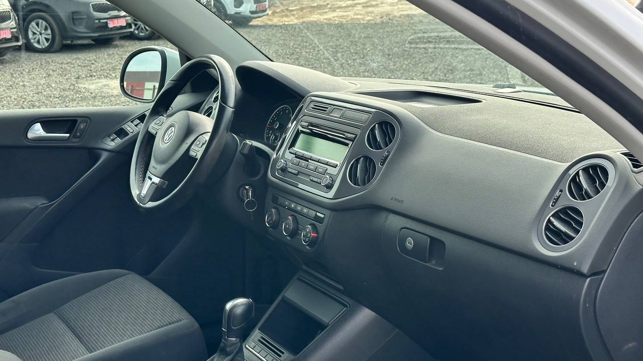 VOLKSWAGEN TIGUAN S 2014