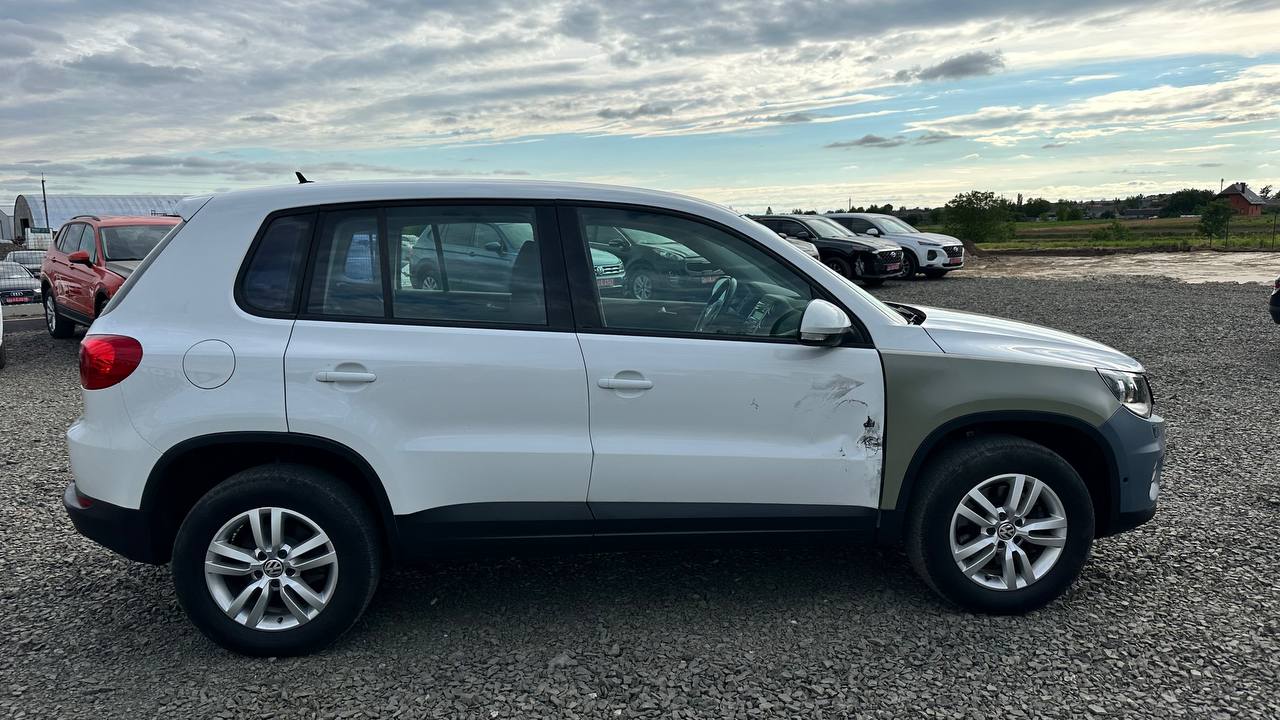 VOLKSWAGEN TIGUAN S 2014
