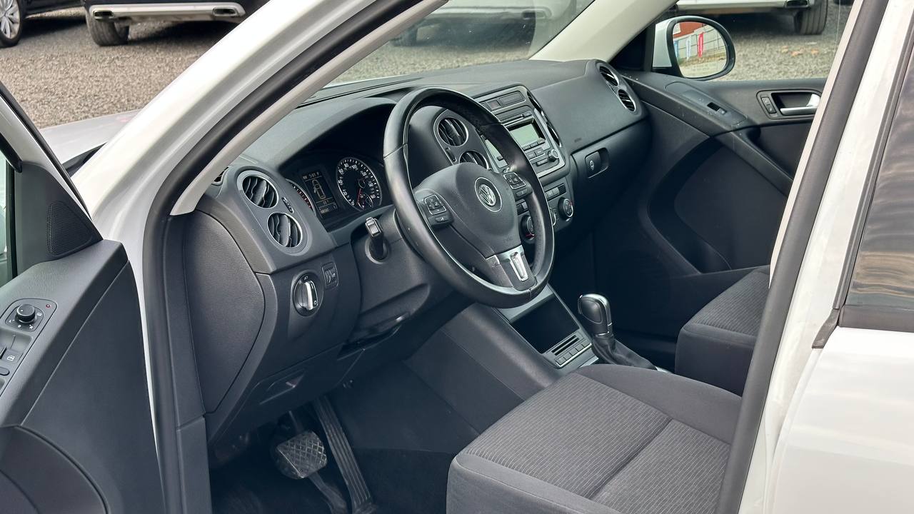VOLKSWAGEN TIGUAN S 2014