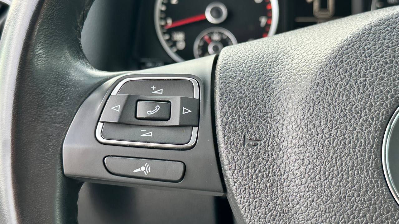 VOLKSWAGEN TIGUAN S 2014