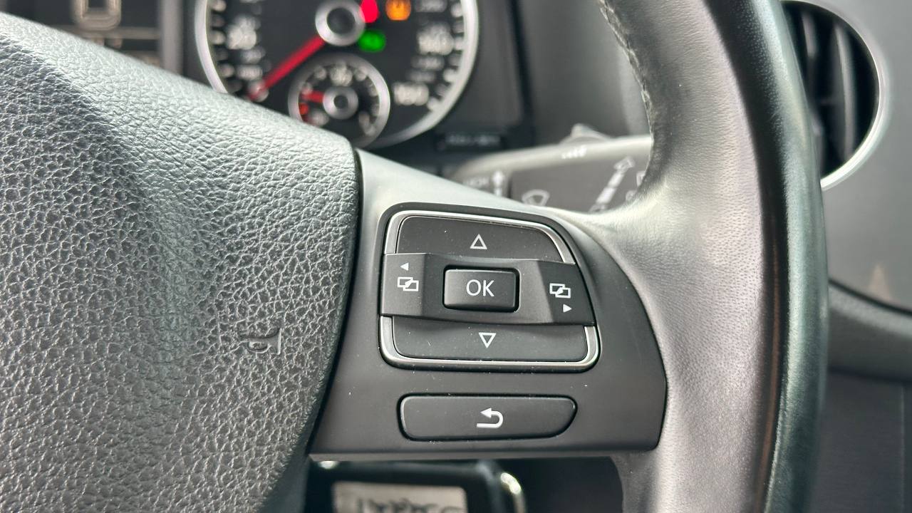 VOLKSWAGEN TIGUAN S 2014