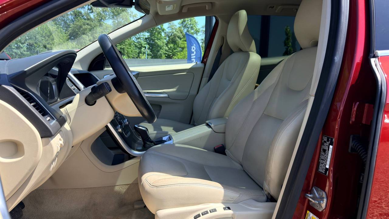 VOLVO XC60 T5 PREMIER 2015