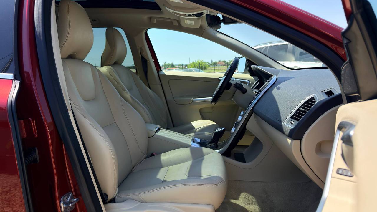VOLVO XC60 T5 PREMIER 2015