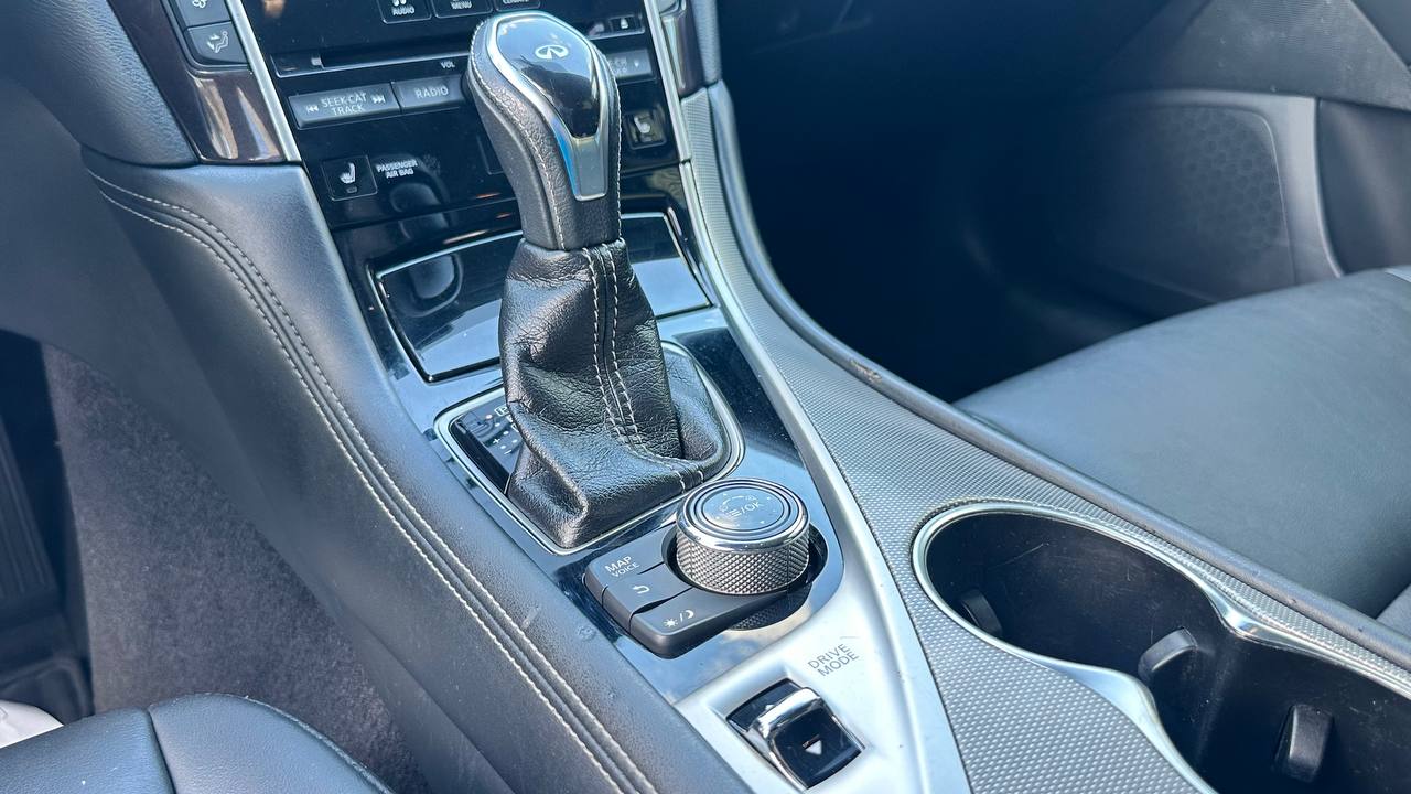 INFINITI Q50 LUXE 2017