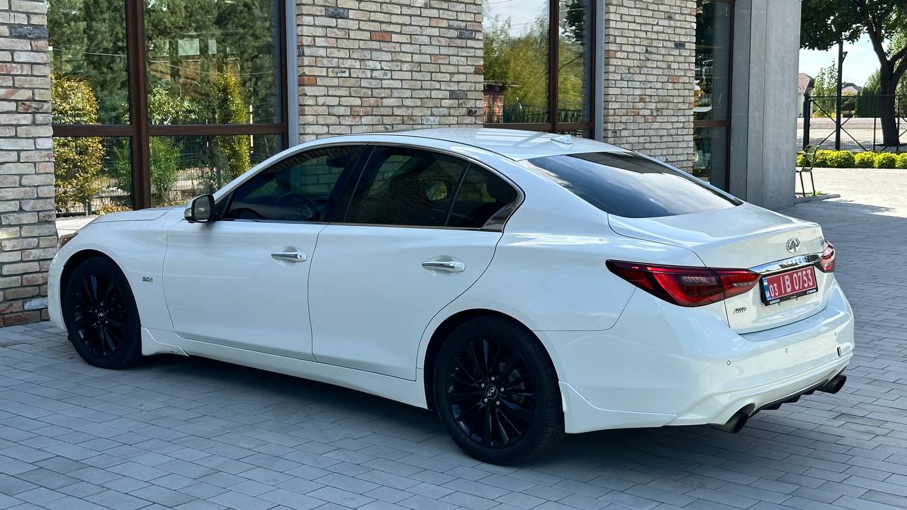 INFINITI Q50 LUXE 2017