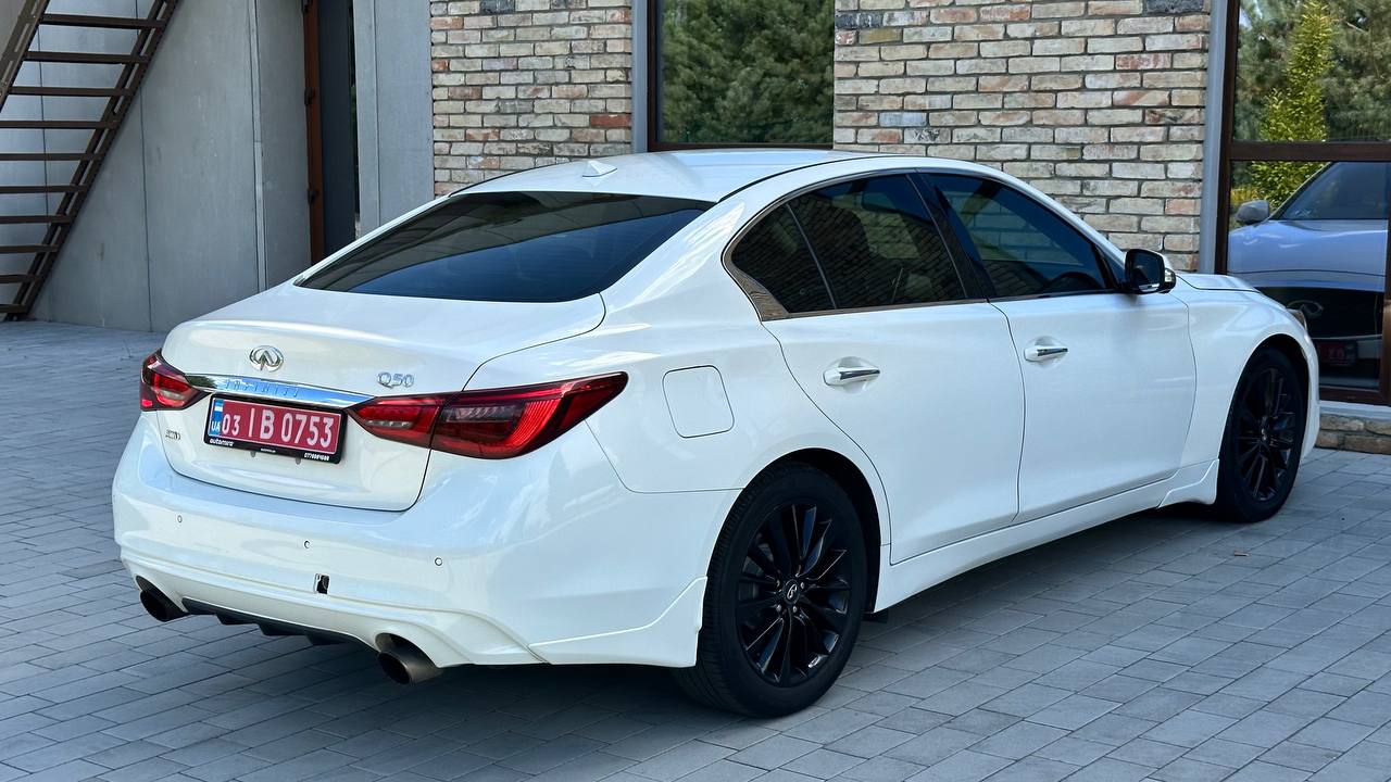 INFINITI Q50 LUXE 2017