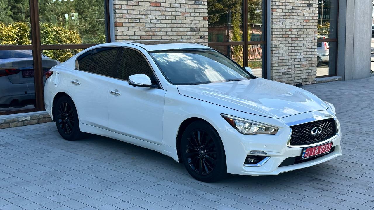 INFINITI Q50 LUXE 2017