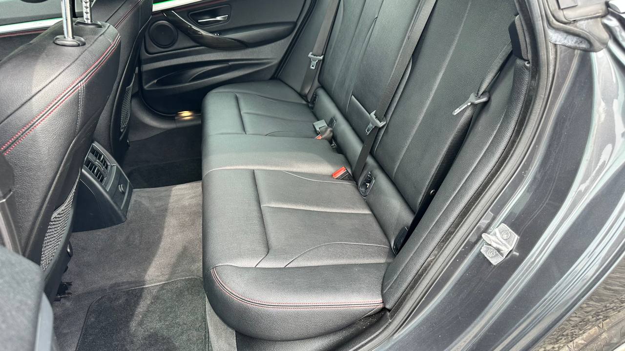 BMW 330 XIGT 2016