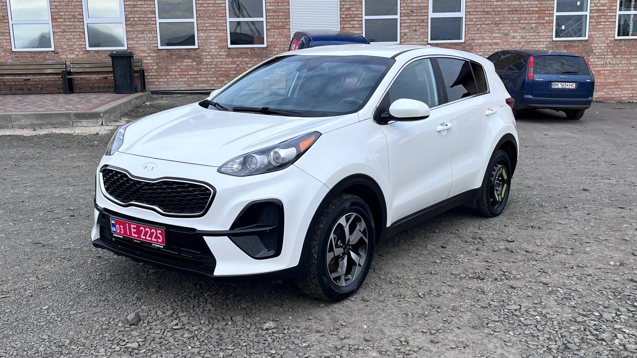 KIA SPORTAGE LX 2020