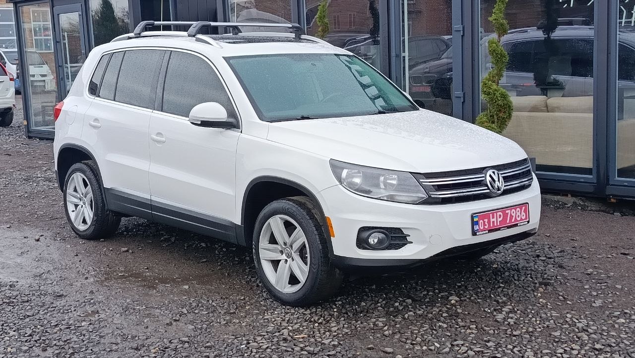 VOLKSWAGEN TIGUAN SE 2012