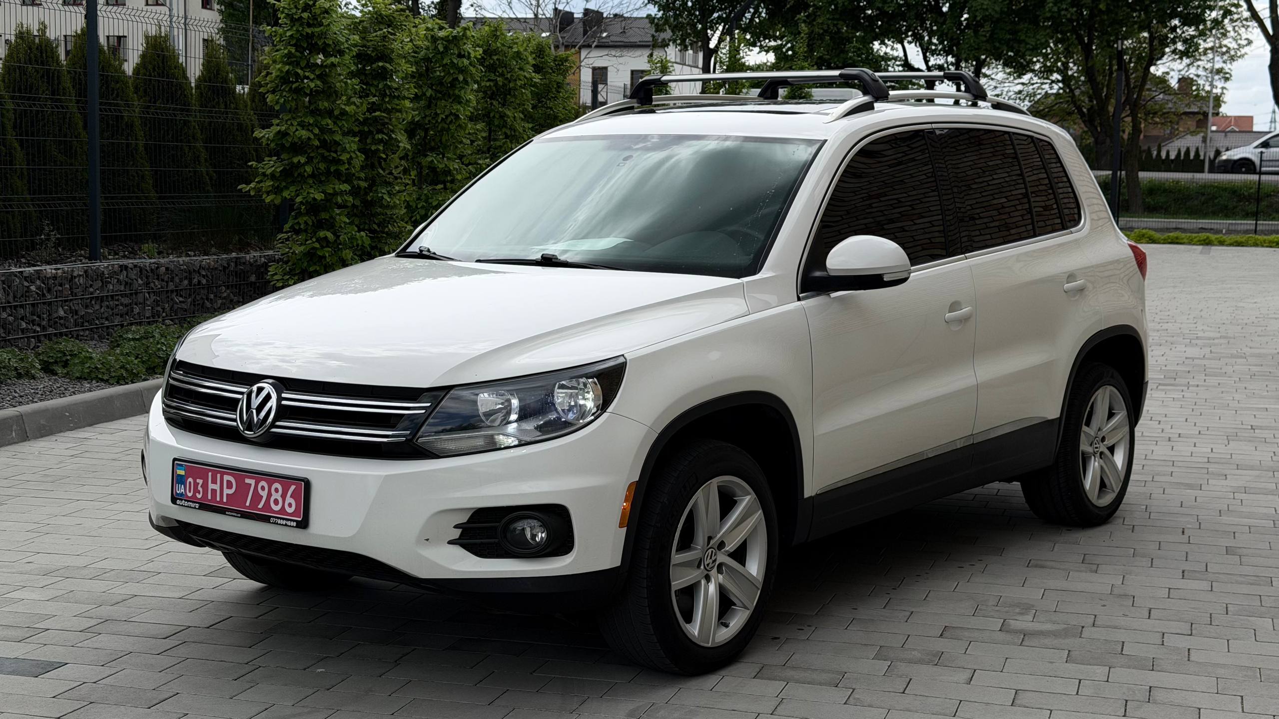 VOLKSWAGEN TIGUAN SE 2012