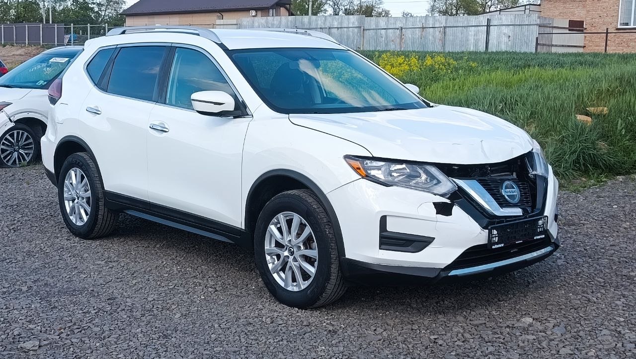 NISSAN ROGUE SV 2018