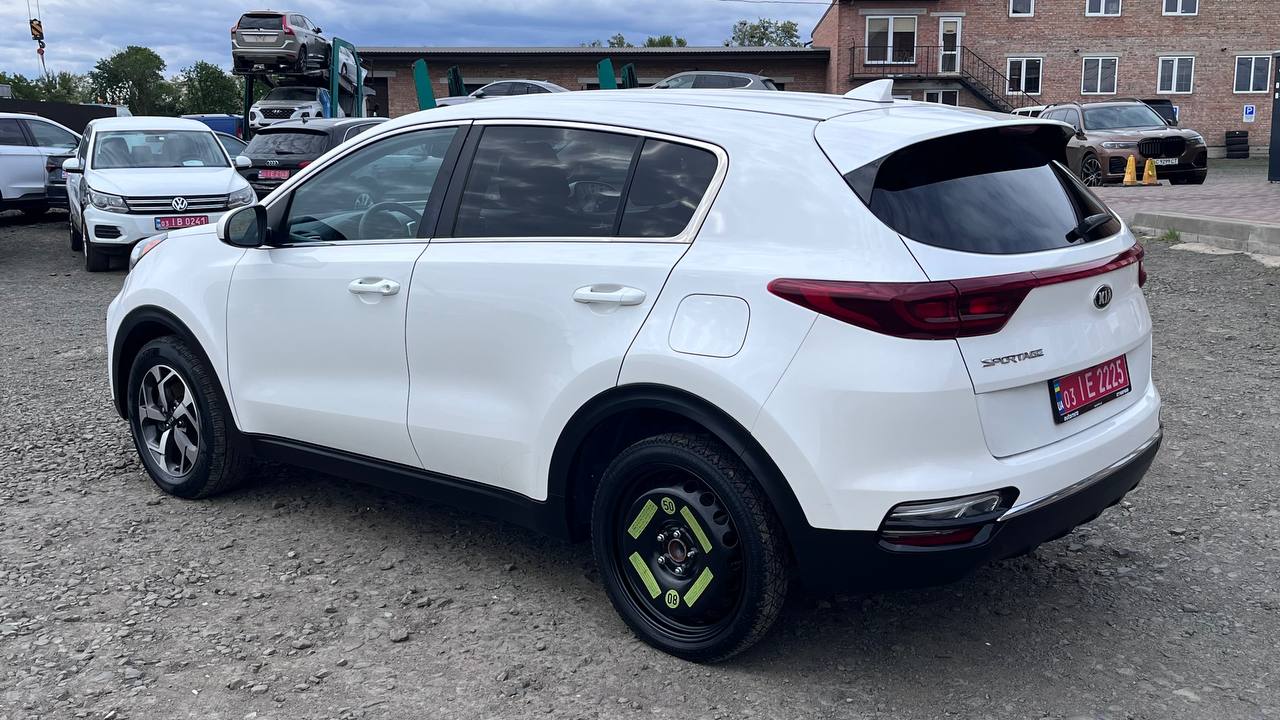 KIA SPORTAGE LX 2020