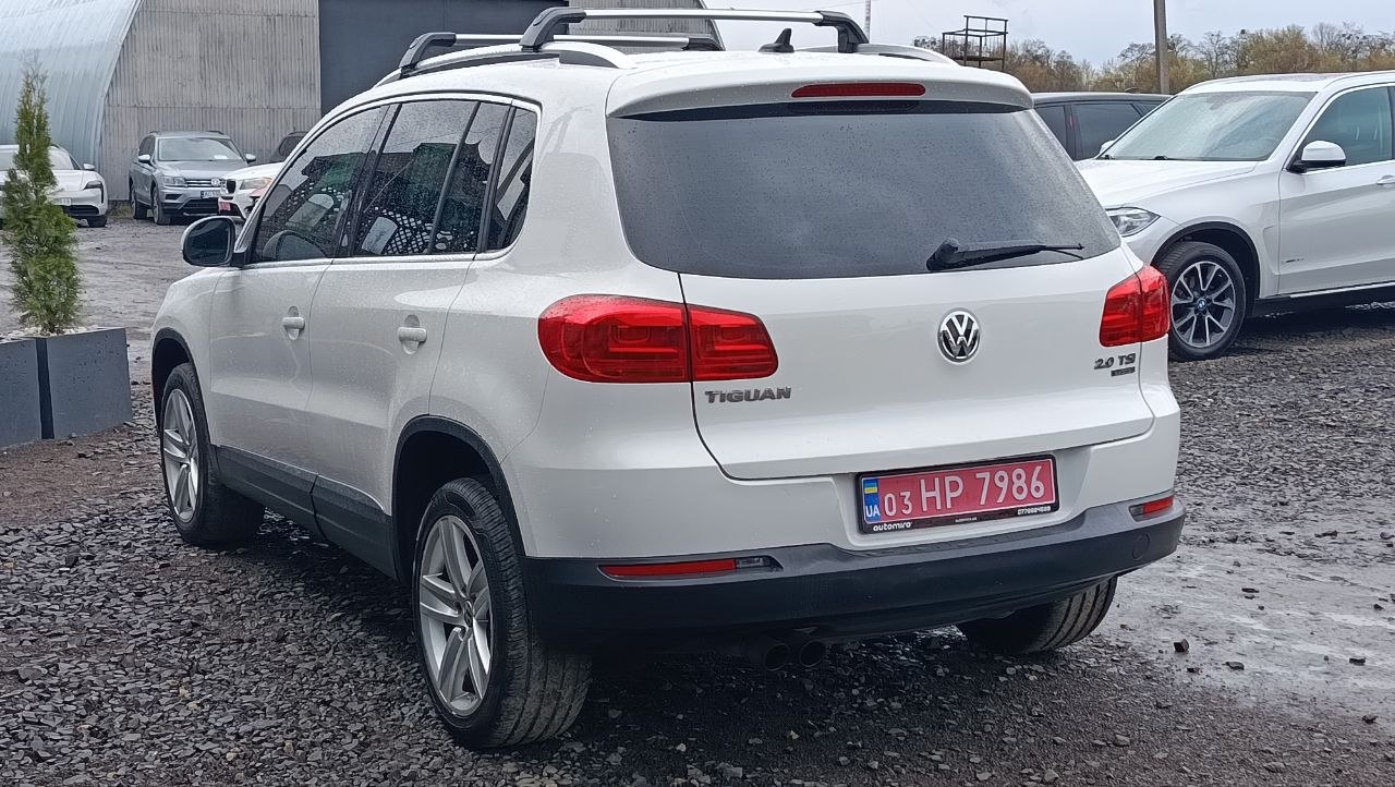 VOLKSWAGEN TIGUAN SE 2012