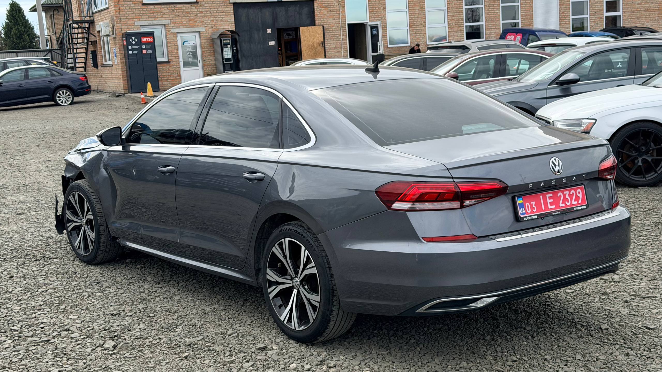VOLKSWAGEN PASSAT SE 2021