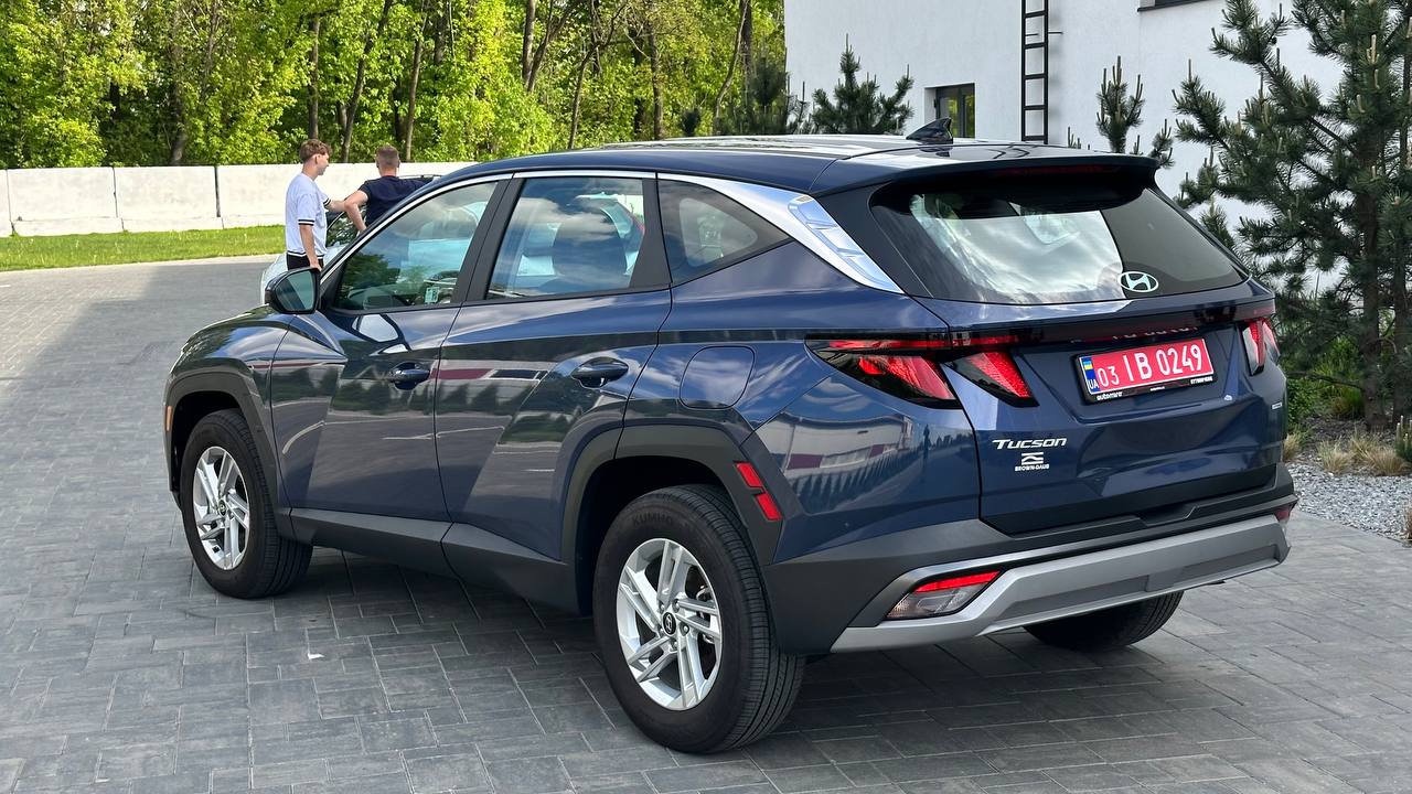 HYUNDAI TUCSON SE 2025