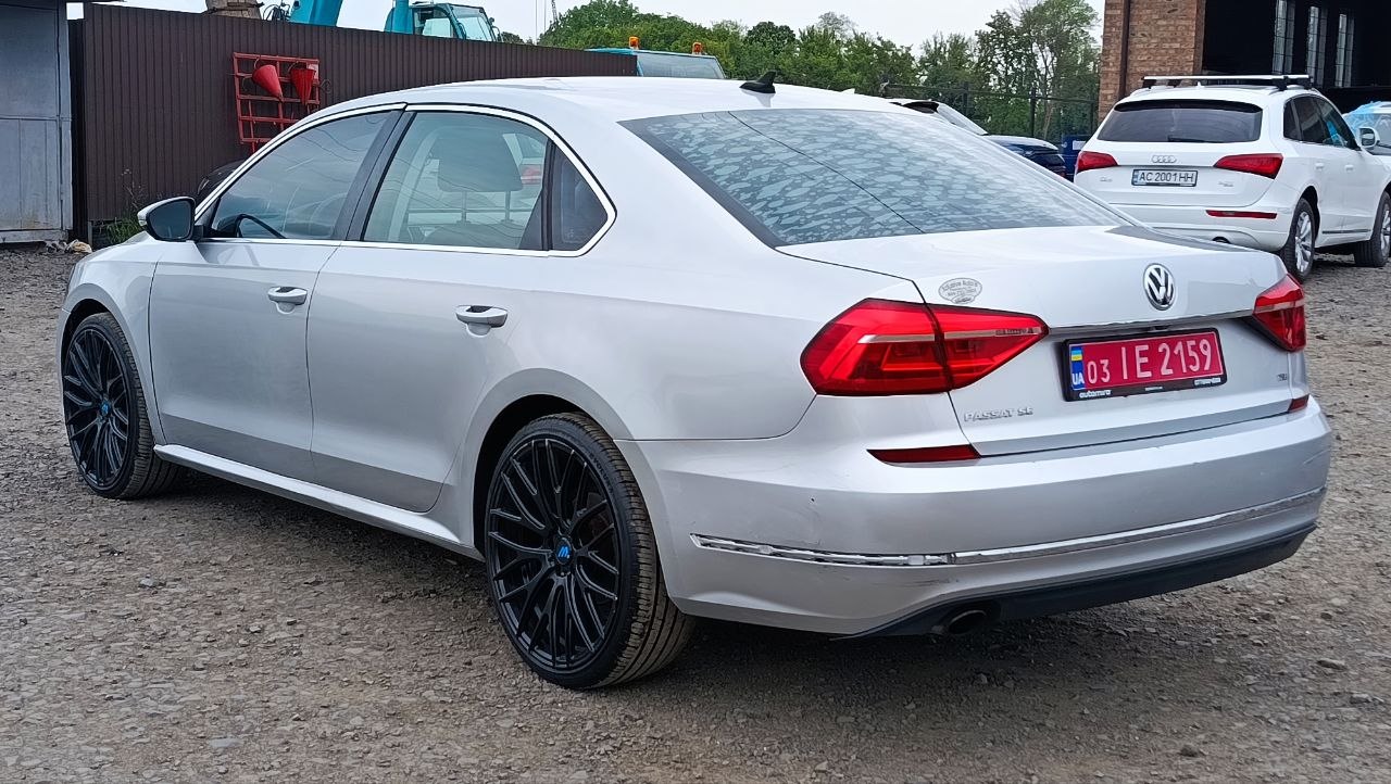 VOLKSWAGEN PASSAT SE 2016