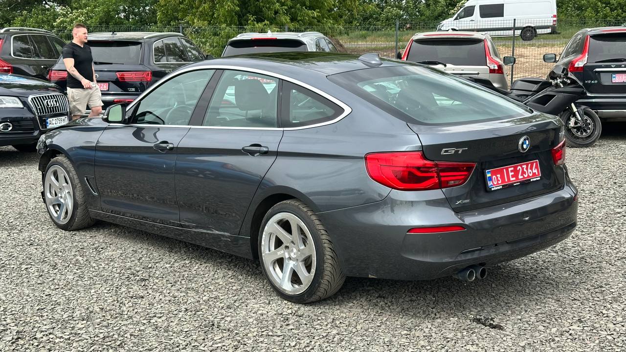 BMW 330 XIGT 2016