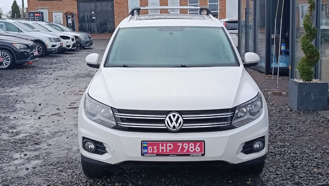 VOLKSWAGEN TIGUAN SE 2012