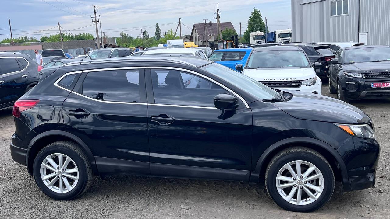 NISSAN ROGUE SPORT SV 2017