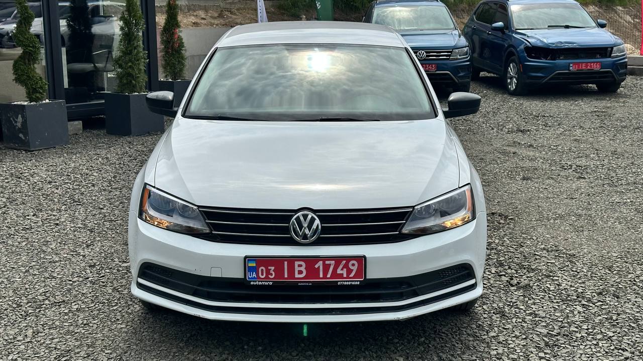 VOLKSWAGEN JETTA SE 2014