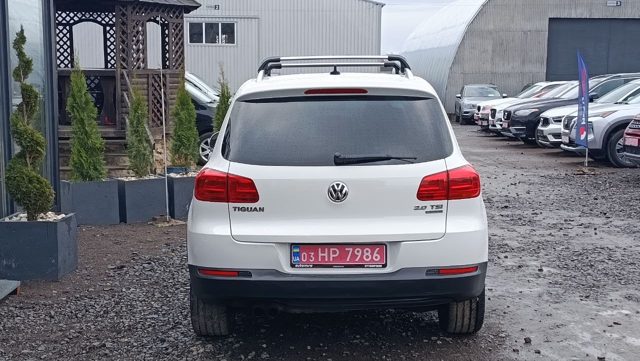 VOLKSWAGEN TIGUAN SE 2012