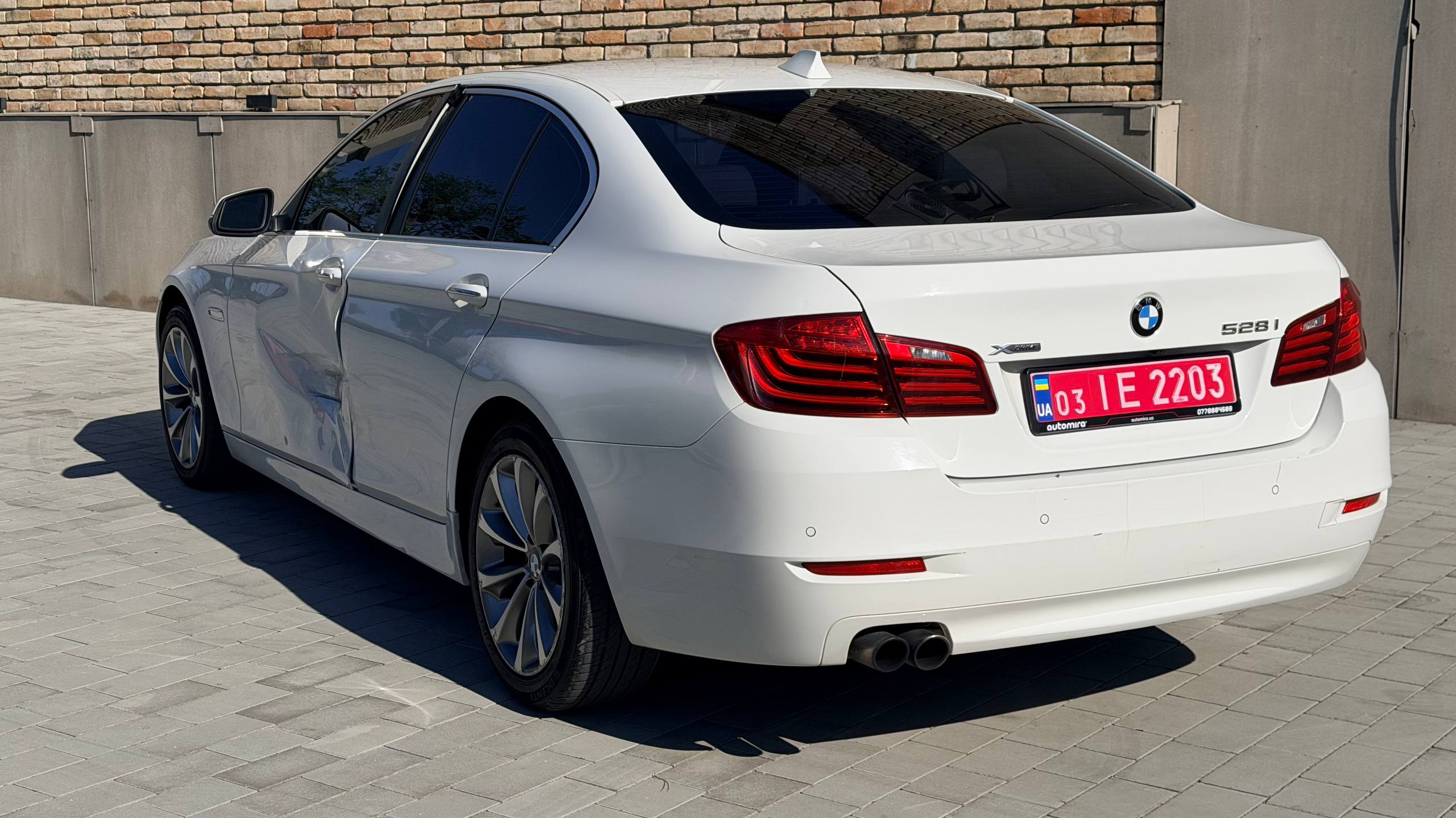 BMW 528 XI 2015