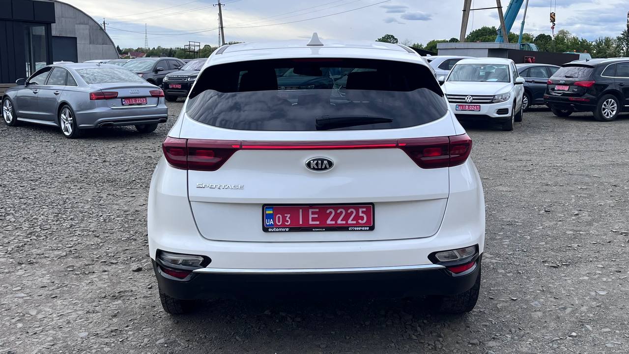 KIA SPORTAGE LX 2020