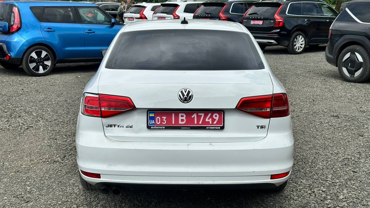 VOLKSWAGEN JETTA SE 2014