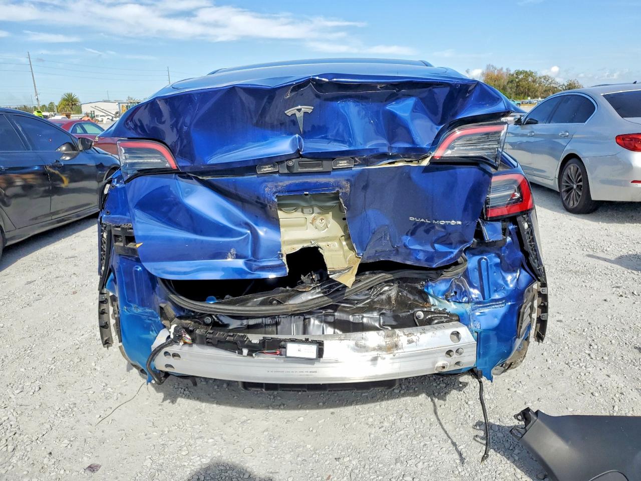 TESLA MODEL Y  DUAL MOTOR  2021