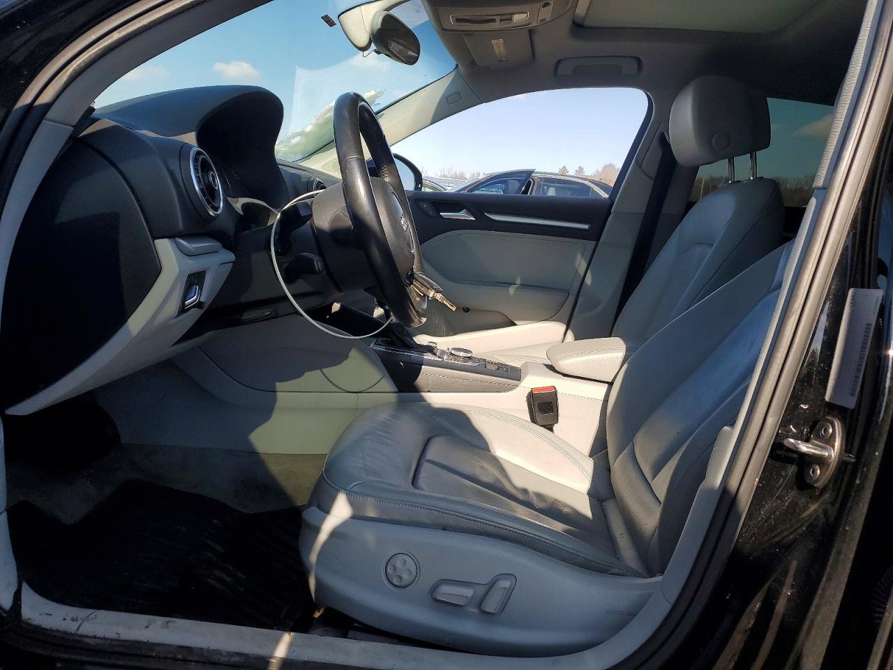 AUDI A3 PREMIUM 2014