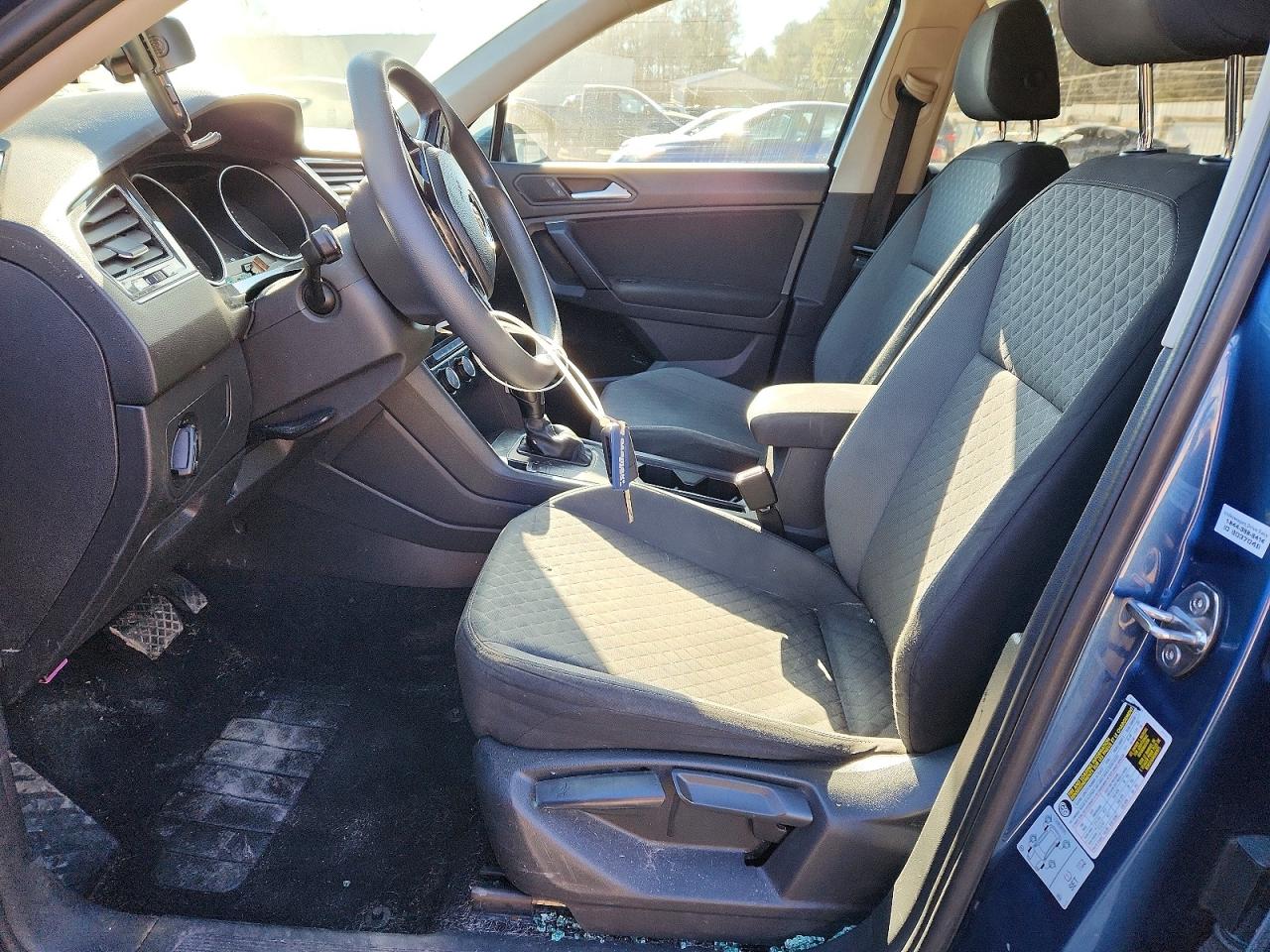 VOLKSWAGEN TIGUAN S 2018