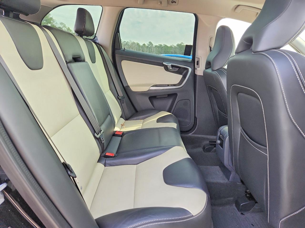 VOLVO XC60 T6 DYNAMIC 2016