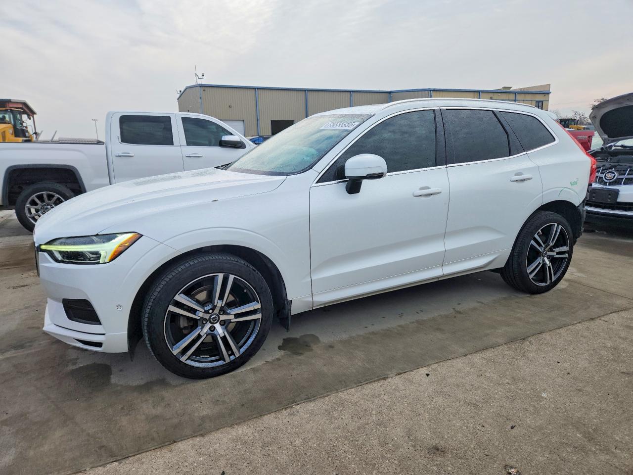 VOLVO XC60 T5 MOMENTUM 2017