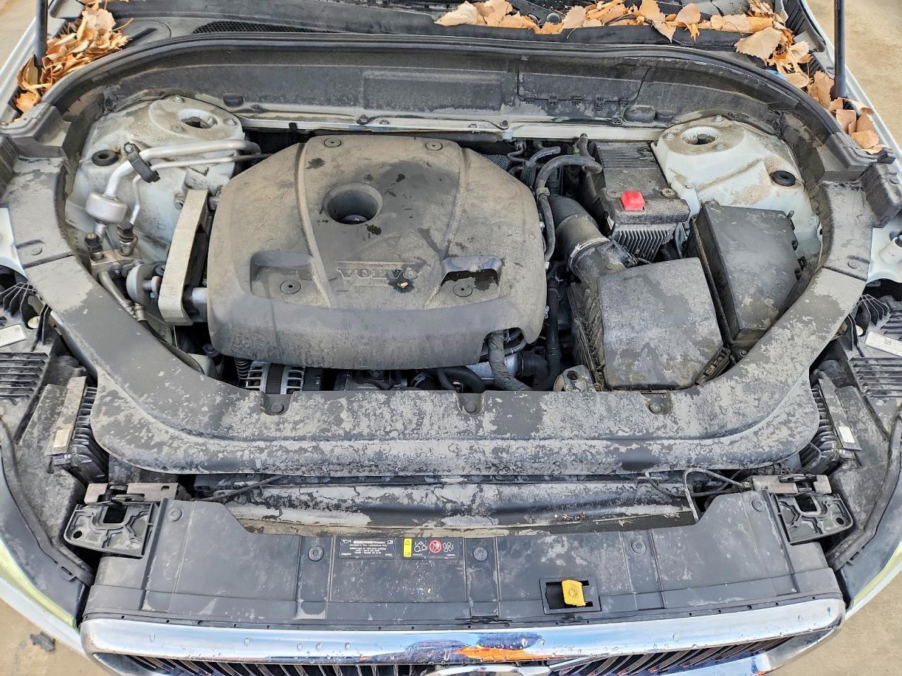 VOLVO XC60 T5 MOMENTUM 2017