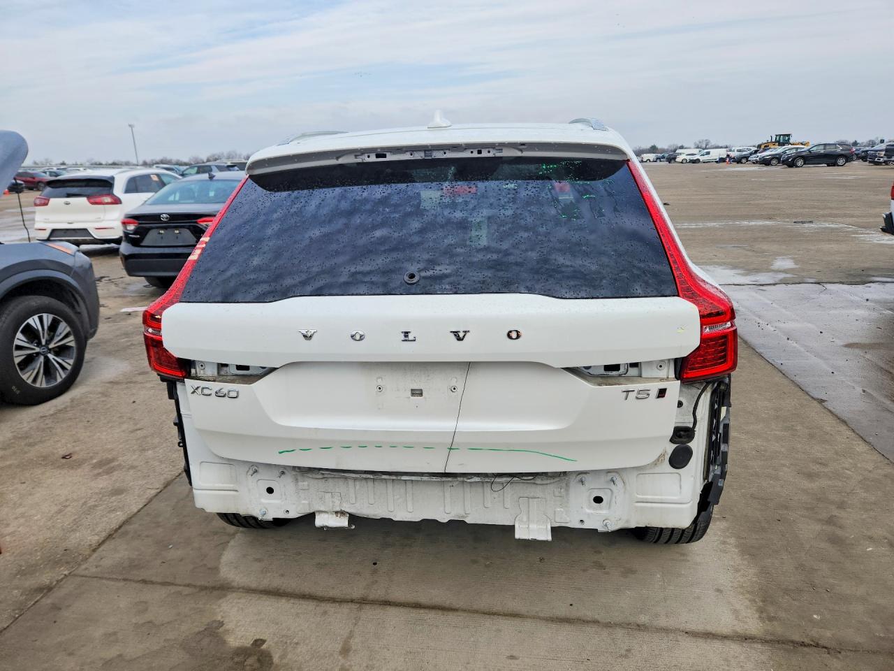 VOLVO XC60 T5 MOMENTUM 2017