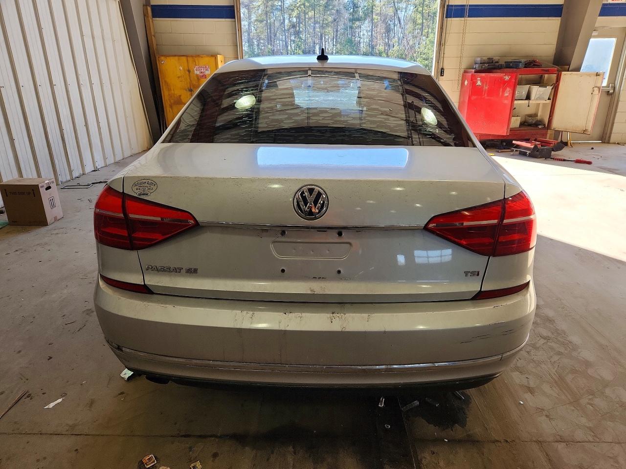 VOLKSWAGEN PASSAT SE 2016
