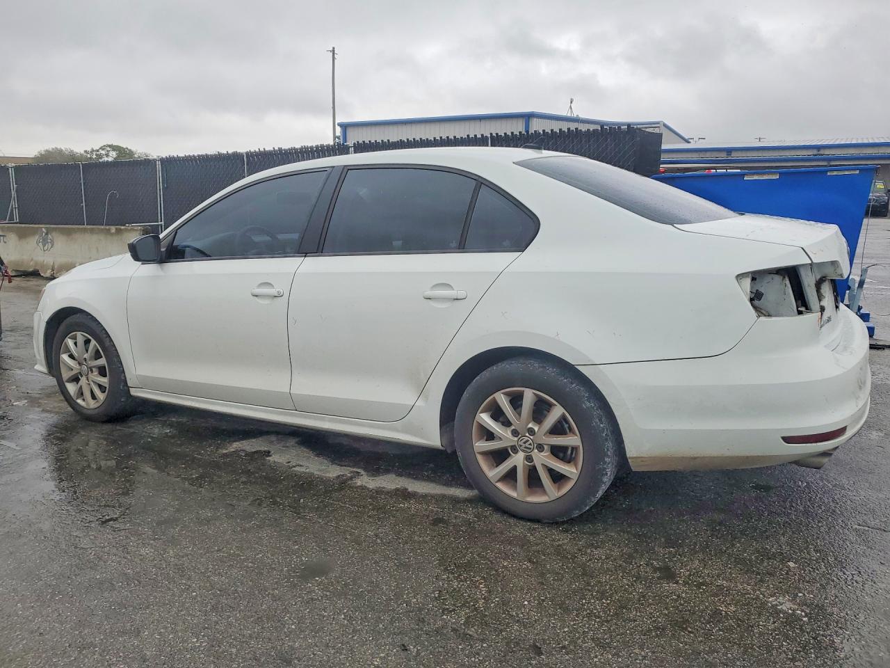 VOLKSWAGEN JETTA SE 2014