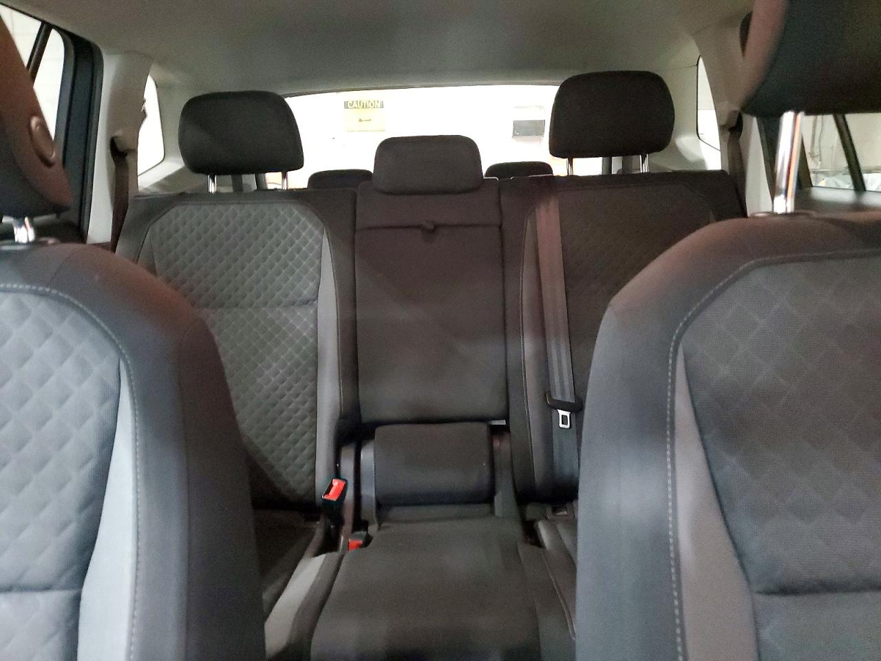 VOLKSWAGEN TIGUAN S 2018